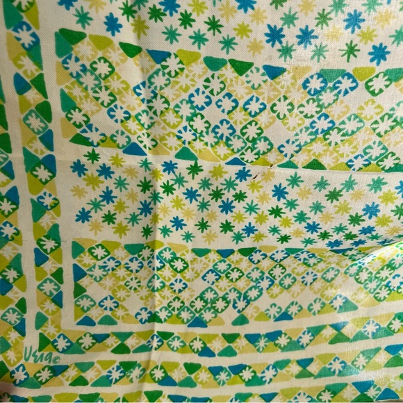Vintage Vera Mod Green Geometric Print Square Scarf - Picture 6 of 6